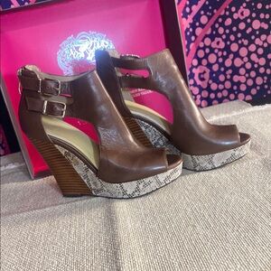 Vince Camuto Brown Leather Snakeskin Wedge